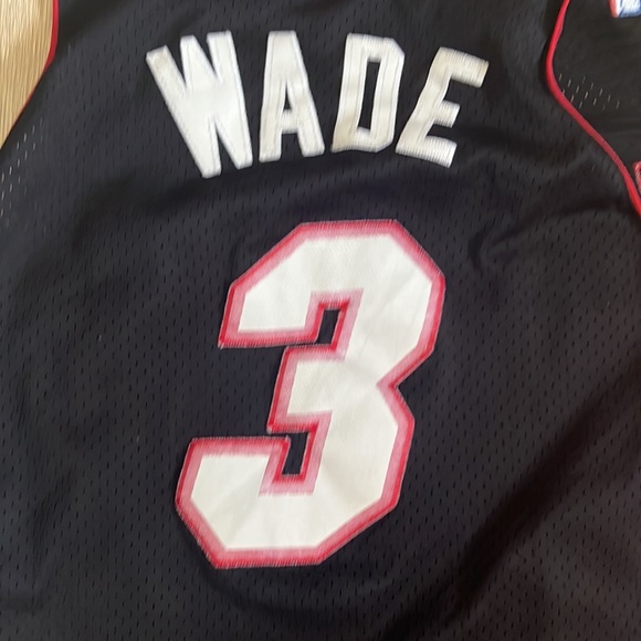 Vintage 2000’s D Wade jersey - Picture 4 of 8